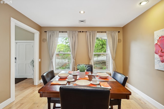 152 Palos Verdes, White Salmon, WA 98672 - dining space featuring light wood-type flooring, plenty of natural light, baseboards, and recessed lighting