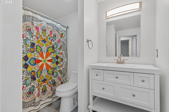 9142 SW Raritan Ct, Tualatin, OR 97062 - full bath with vanity, toilet, and curtained shower