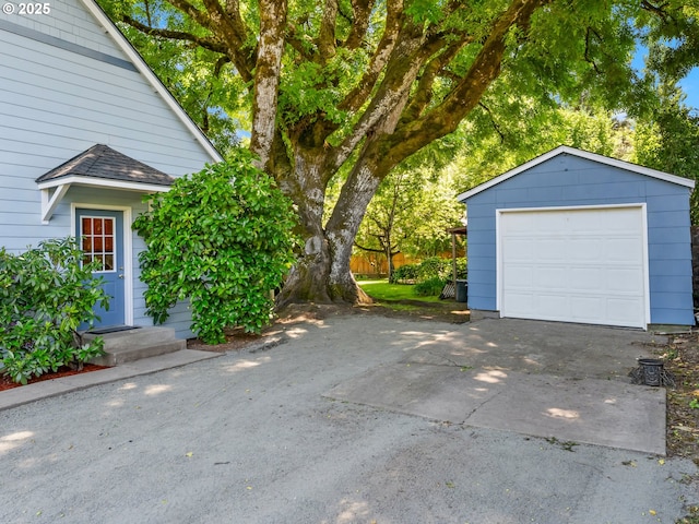 15700 SW Division St, Beaverton, OR 97007 - detached garage with concrete driveway