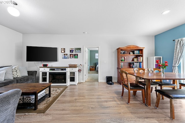 25092 Amber Ct, Veneta, OR 97487 - living area featuring wood finished floors and recessed lighting