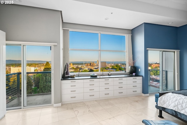 700 Washington St Unit 1125, Vancouver, WA 98660 - bedroom featuring access to exterior and a city view