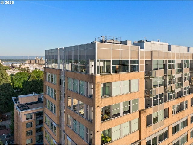 700 Washington St Unit 1125, Vancouver, WA 98660 - view of apartment building / complex featuring a view of city