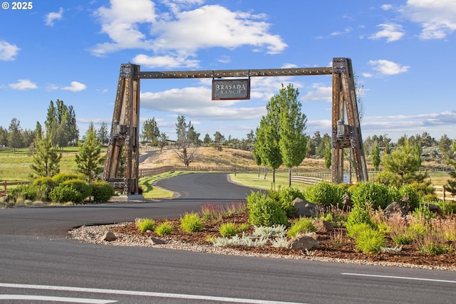 17097 SW Lago Vista Dr, Powell Butte, OR 97753 - view of asphalt road