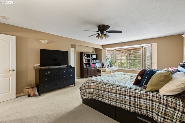 3303 NE 141st St, Vancouver, WA 98686 - bedroom featuring light carpet, ceiling fan, and baseboards