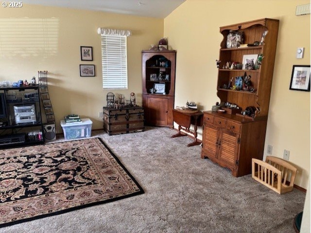 2640 Virginia Ave, North Bend, OR 97459 - living area featuring carpet flooring