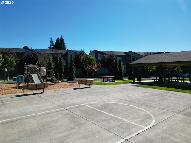 125 N 44th Pl, Ridgefield, WA 98642 - view of property's community featuring a gazebo