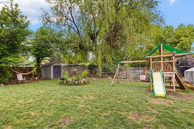 3426 Royal Ave, Eugene, OR 97402 - view of yard with a playground