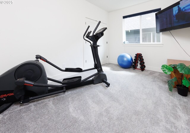 19386 Juniper Ct, Oregon City, OR 97045 - exercise area featuring baseboards