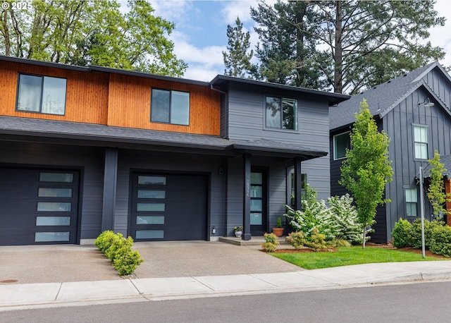 19386 Juniper Ct, Oregon City, OR 97045 - view of front of property with a garage and driveway
