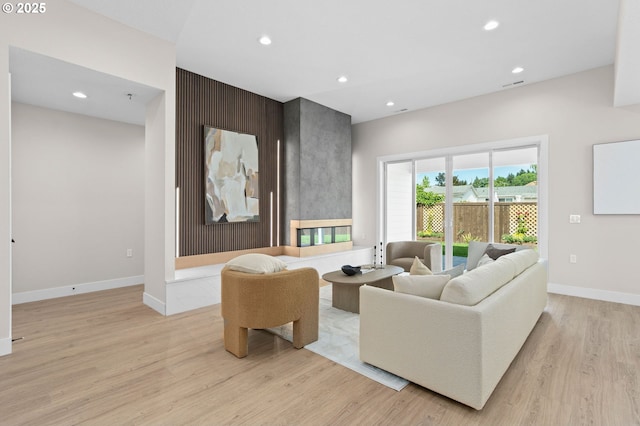6803 NW 24th Ct, Vancouver, WA 98665 - living area featuring light wood-style flooring and recessed lighting