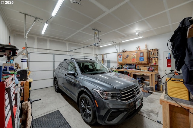 1531 Washington St, Independence, OR 97351 - garage with a garage door opener