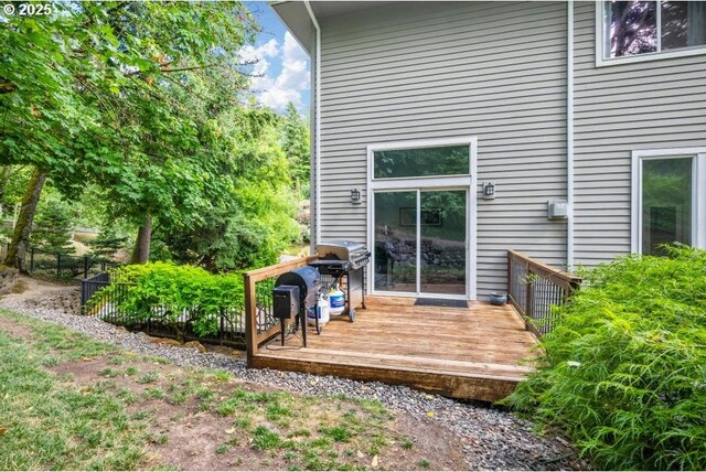 8427 NW Timber Ridge Ct, Portland, OR 97229 - wooden terrace with fence