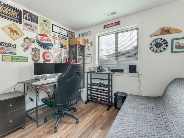 3190 Lily Ln, Mcminnville, OR 97128 - office featuring wood finished floors