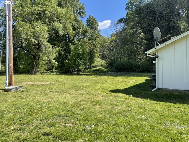 24291 SW Rogers Rd, Sheridan, OR 97378 - view of green lawn