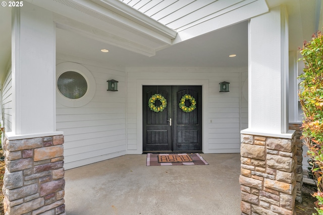 90955 Southview Ln, Florence, OR 97439 - entrance to property featuring stone siding