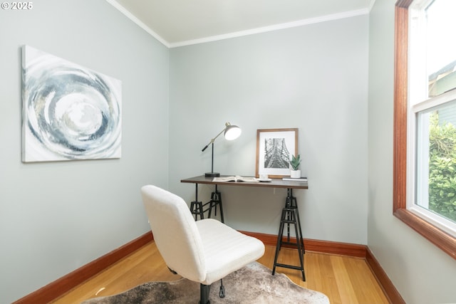 1830 N Winchell St, Portland, OR 97217 - office featuring ornamental molding and wood finished floors
