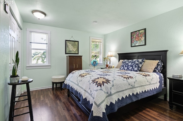 4635 Daisy St, Springfield, OR 97478 - bedroom with dark wood-style floors