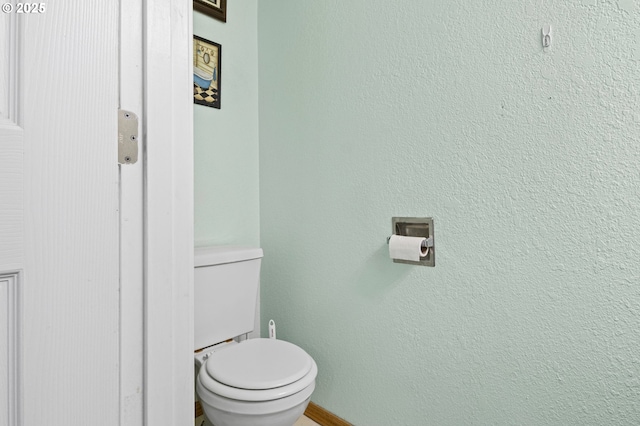 4635 Daisy St, Springfield, OR 97478 - bathroom with toilet and baseboards