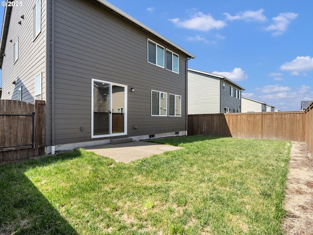 1555 Nolan Ave SE, Albany, OR 97322 - back of property featuring a patio area and a gate