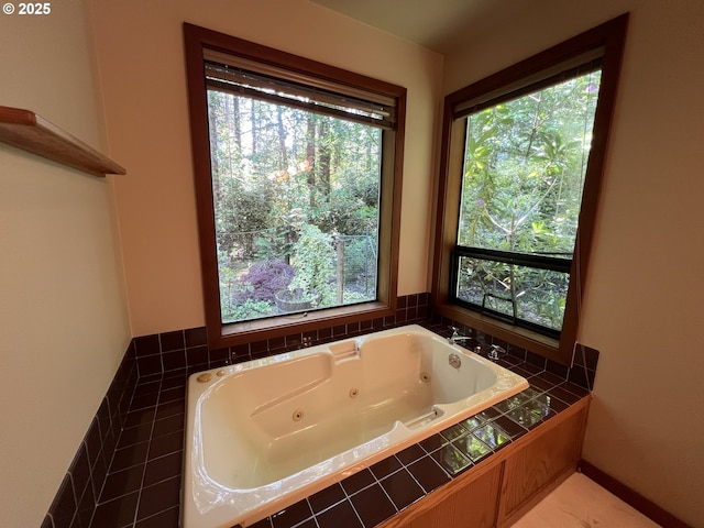 42250 Cedar Hollow Rd, Port Orford, OR 97465 - full bathroom featuring a tub with jets
