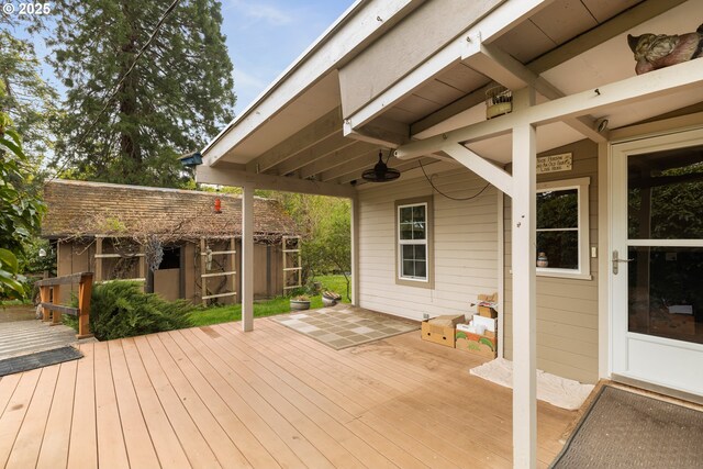 939 Buckhorn Rd, Roseburg, OR 97470 - wooden deck with an outbuilding