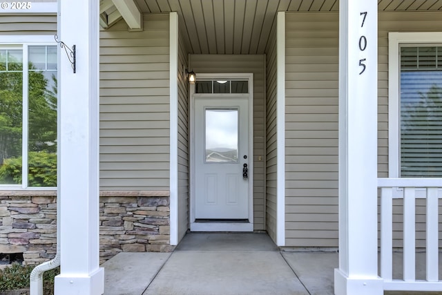 705 NW 25th Ave, Battle Ground, WA 98604 - entrance to property featuring covered porch and stone siding