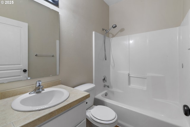 705 NW 25th Ave, Battle Ground, WA 98604 - full bath featuring vanity, toilet, and bathing tub / shower combination