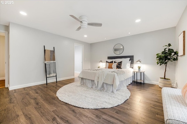 bedroom featuring recessed lighting, dark wood-style flooring, ceiling fan, and baseboards