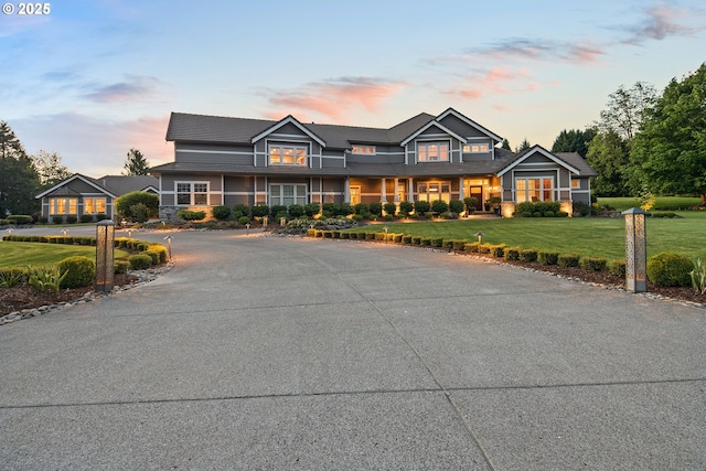 10000 NE 114th Cir, Vancouver, WA 98662 - view of front facade featuring a front lawn and curved driveway