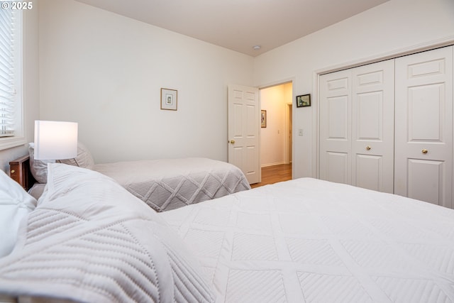 bedroom with a closet