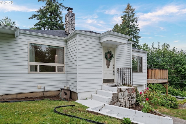 123 Scenic View Dr, Longview, WA 98632 - view of exterior entry with a chimney