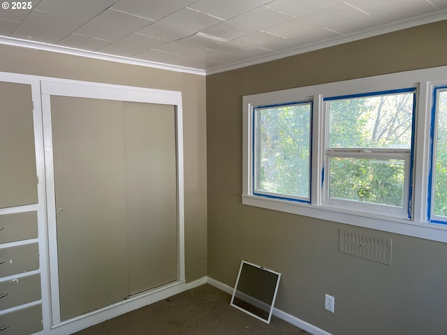 76464 High St, Oakridge, OR 97463 - unfurnished bedroom featuring baseboards and a closet