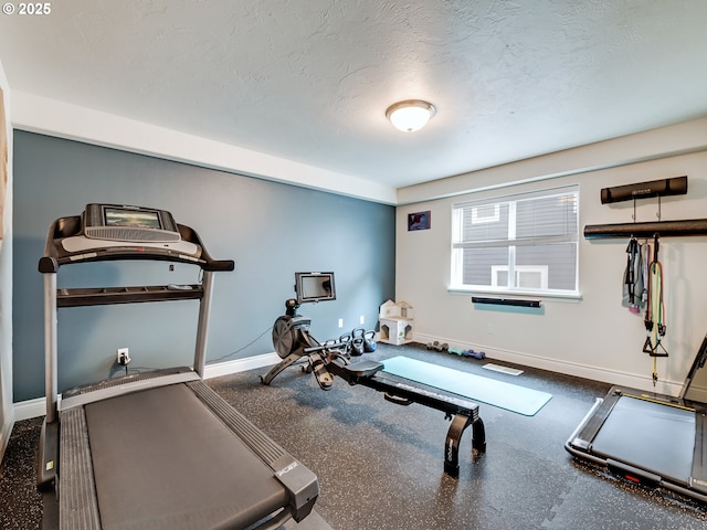 2260 Ibsen Ave, Cottage Grove, OR 97424 - workout area with baseboards and a textured ceiling