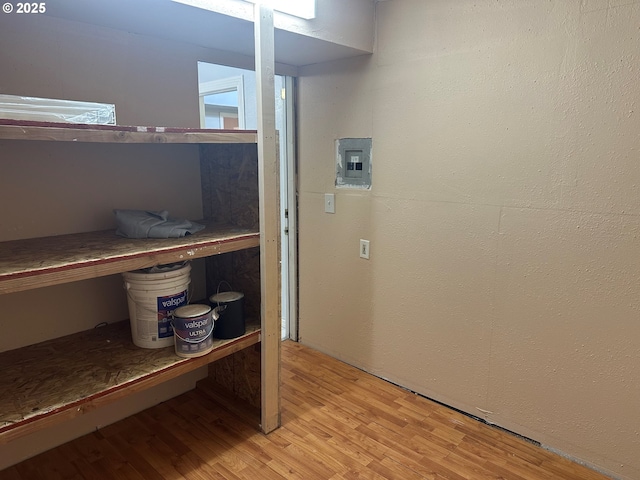 2735 W Jay Ave, Roseburg, OR 97471 - detailed view of wood finished floors