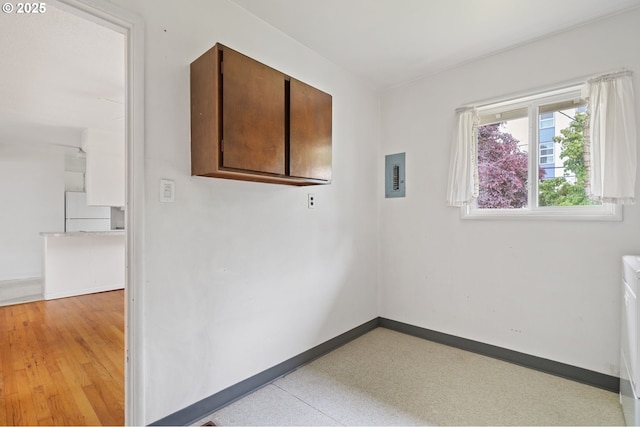 10438 NE Davis St, Portland, OR 97220 - empty room with baseboards