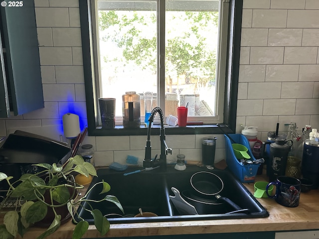 2126 SE 162nd Ave, Portland, OR 97233 - kitchen view of backsplash and a sink