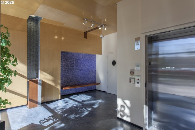 533 NE Holladay St Unit 308, Portland, OR 97232 - view of community lobby