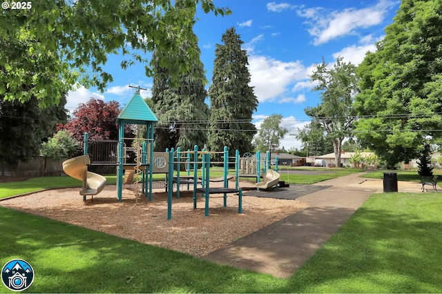 1533 Sequoia Ave, Springfield, OR 97477 - community play area featuring a lawn