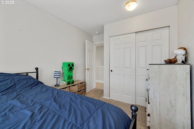 bedroom featuring a closet