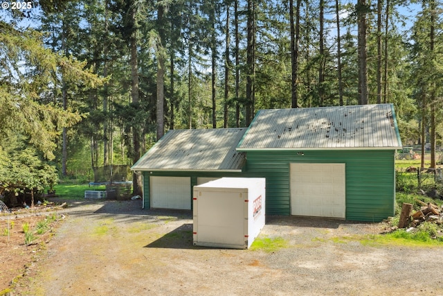 28272 S Hult Rd, Beavercreek, OR 97004 - view of detached garage