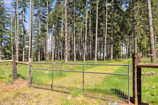 28272 S Hult Rd, Beavercreek, OR 97004 - view of yard with a gate
