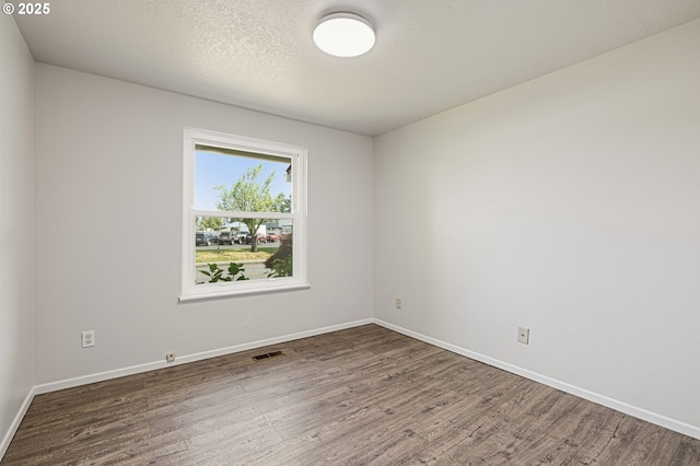 881 S Linden St, Cornelius, OR 97113 - unfurnished room featuring wood finished floors and baseboards