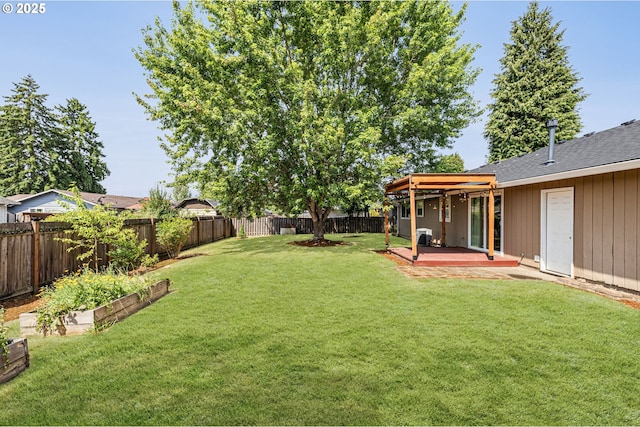 881 S Linden St, Cornelius, OR 97113 - fenced backyard with a wooden deck and a garden
