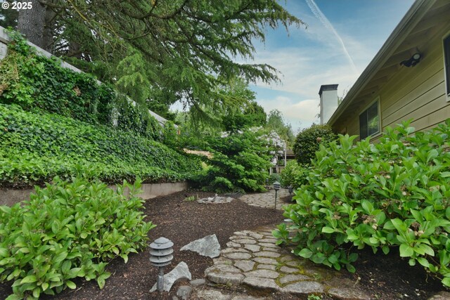 8302 SW 65th Ave, Portland, OR 97219 - view of yard