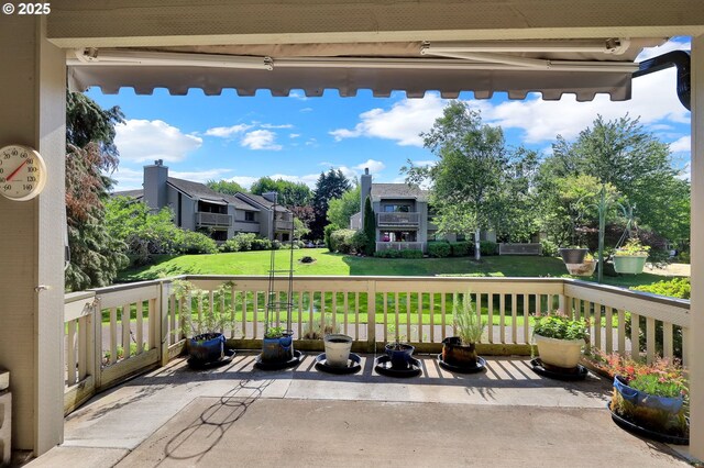 2062 Lake Isle Dr, Eugene, OR 97401 - patio / terrace with a residential view and a yard