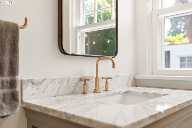 7985 SW Maple Dr, Portland, OR 97225 - full bath featuring tile patterned floors, shower / bath combination with curtain, and toilet