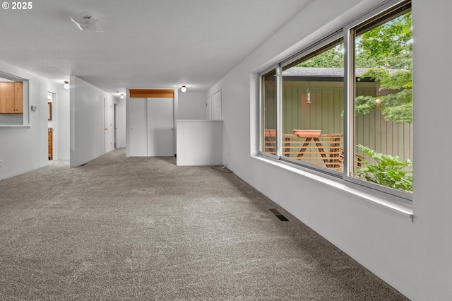 345 S 11th St, Saint Helens, OR 97051 - empty room featuring carpet flooring