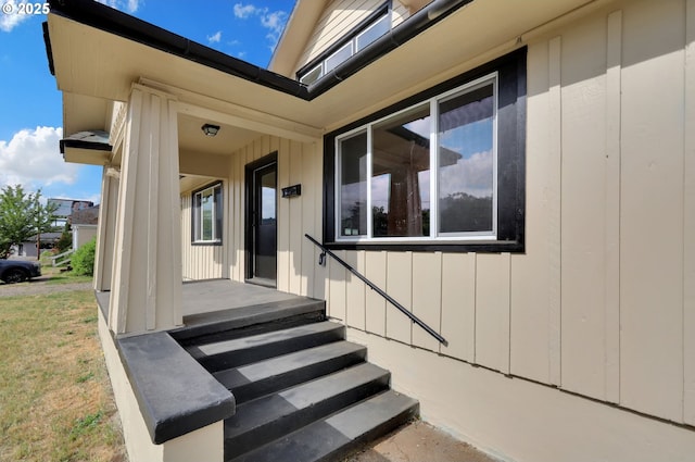 311 N 9th St, Cottage Grove, OR 97424 - entrance to property