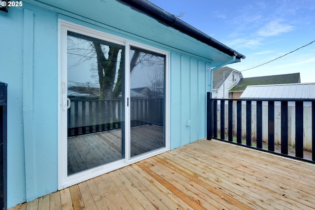 311 N 9th St, Cottage Grove, OR 97424 - view of wooden terrace