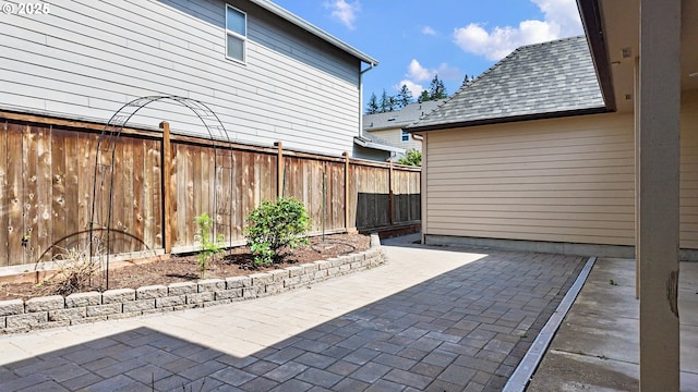 3301 Parker Ln, Springfield, OR 97477 - view of patio / terrace